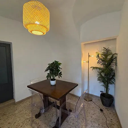 Da Simon Дольчеаккуа